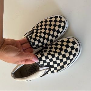 CHECKERED VANS
